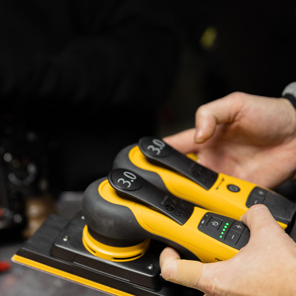 Mirka DEOS II 383CV Sander - 70x198mm - 3mm Orbit