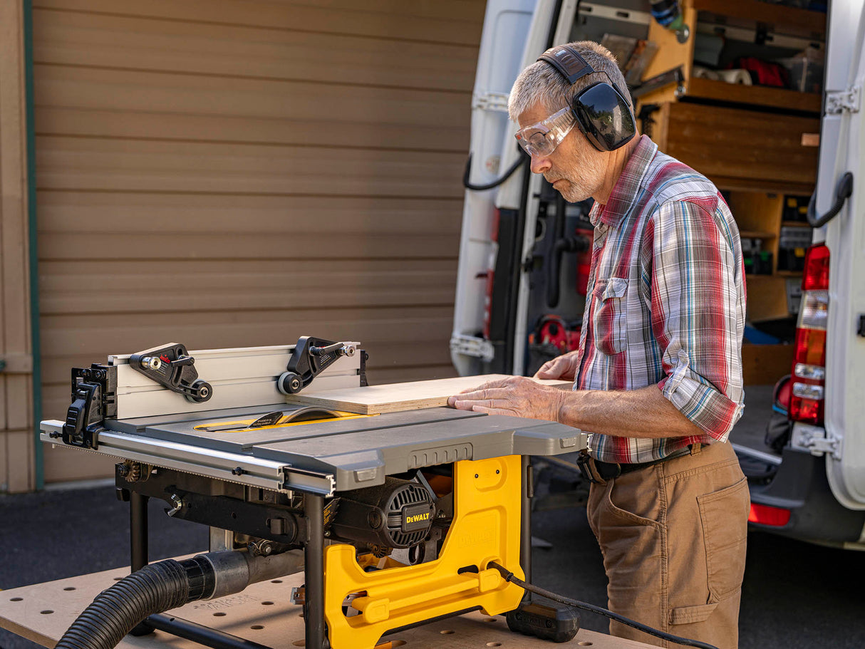 TSO Products Rip Fence with T-Slots for 210mm / 8.25" DEWALT Compact Jobsite Table Saw (DWE7485, DWE7480, DCS7485 or DW745)
