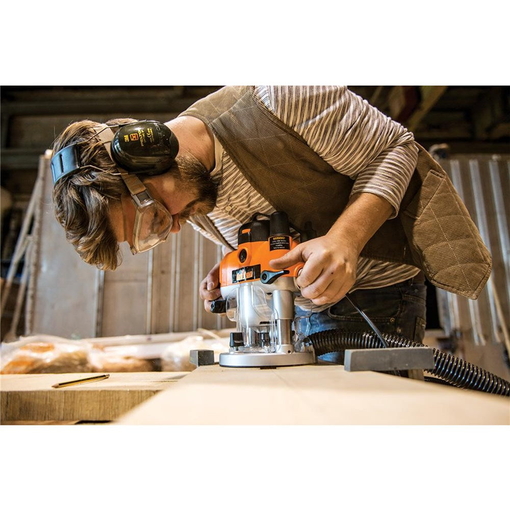 Triton 2400W Dual Mode Precision Plunge Router