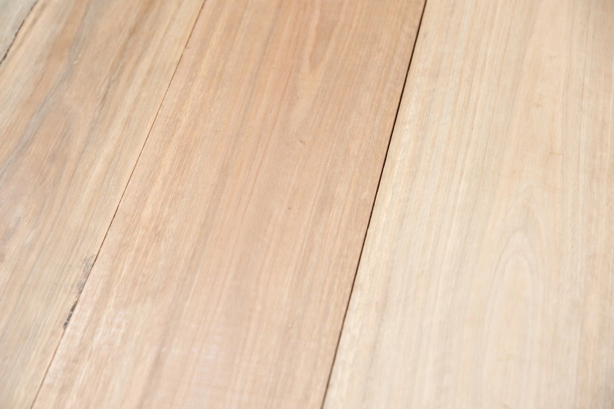 Spotted Gum 150x50mm – Feature Grade, Kiln Dried, Rough Sawn Joinery Timber
