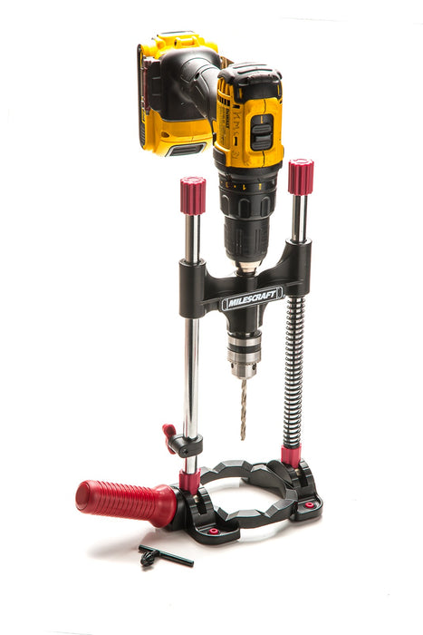 Milescraft DrillMate de portable drill guide / boorkolom met 43 mm Milescraft DrillMate de portable drill guide / boorkolom met 43 mm